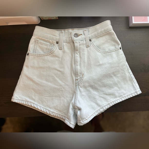 Levi's High Waist White Striped Shorts - Picture 1 of 6